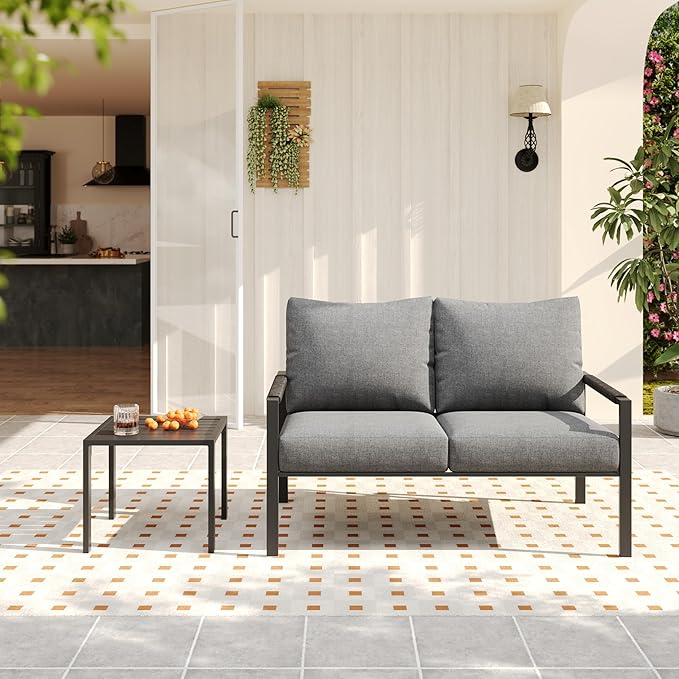 Sofas & Loveseats