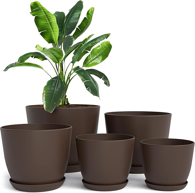 Utopia Home - Plant Pots Indoor with Drainage - 7/6.6/6/5.3/4.8 Inches Garden Flower Pots for Indoor Planter - 5 Pack Brown Plastic Planters - Ideal for Stocking Stuffers or Room, Office Home Decor
