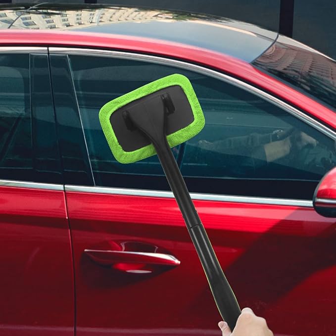Car Windshield Cleaning Tool, Windshield Cleaner with 4 Washable and Reusable Microfiber Pads and Extendable Handle, for Auto Glass Wiper