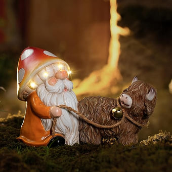 Solar Garden Gnome Statue with Highland Cow – Mushroom Hat with LED Lights, Funny Yard Decor for Outdoor Lawn, Patio, Porch or Pathway