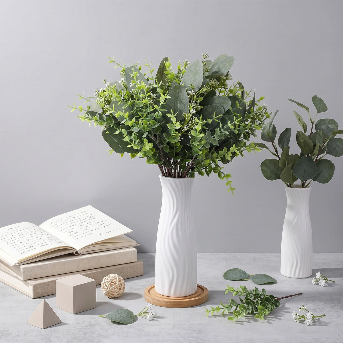 MSHHDK 100Pcs Mixed Eucalyptus Leaves Stems Bulk Artificial Eucalyptus Leaves for Home Wedding DIY Floral with White Seeds Mixed Artificial Greenery Stem Bulk for Bouquet Decor Arrangement