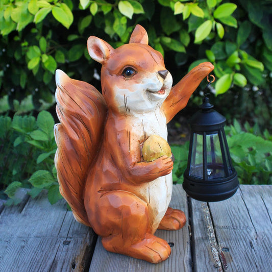 Solar Squirrel Garden Statue, Resin Solar Light Figurine Outdoor Decor