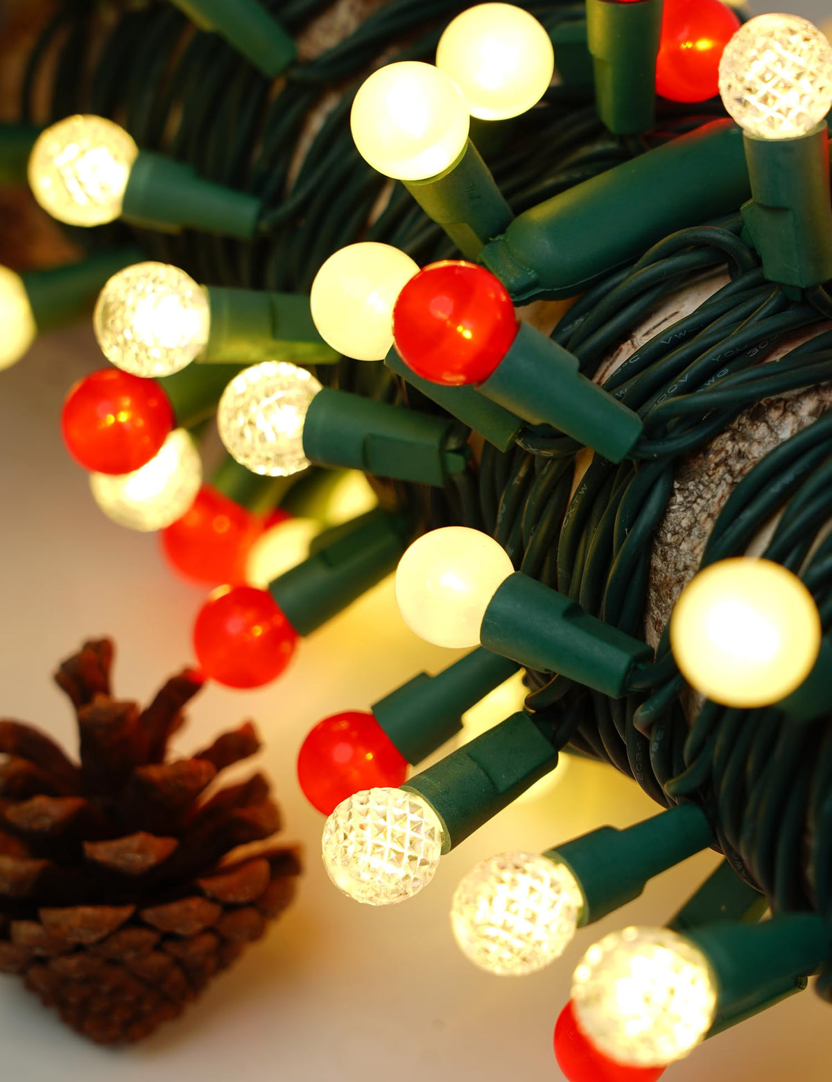 Christmas Lights Outdoor 70 LEDs 24FT Red and White Christmas Tree Light ﻿