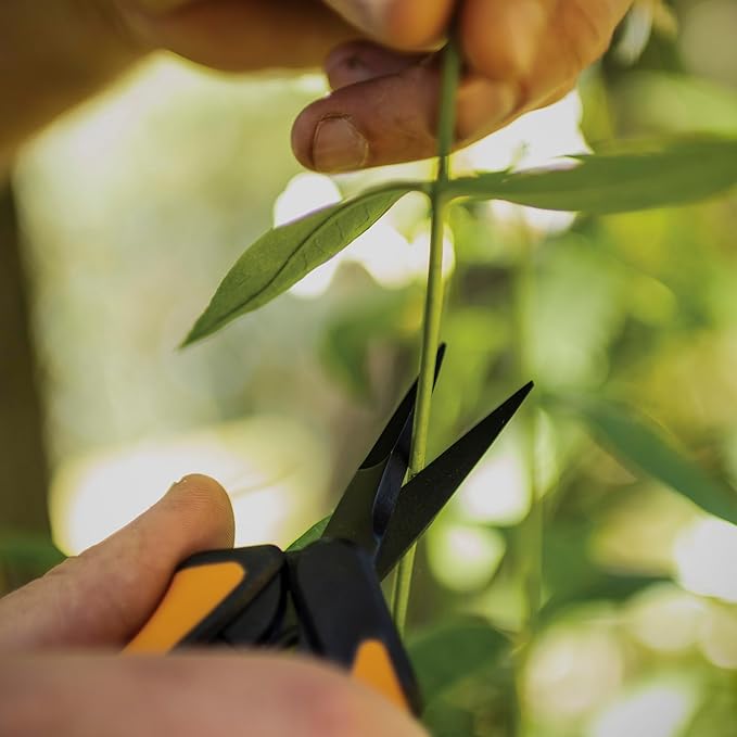 Fiskars Pruning Snips - 6" Garden Shears with Comfort Grip and Spring Action - Sharp and Precise Non-Stick Steel Blades - Quality Pruning Shears for Plants in Grow Tents and Hydroponics - 2 Pack