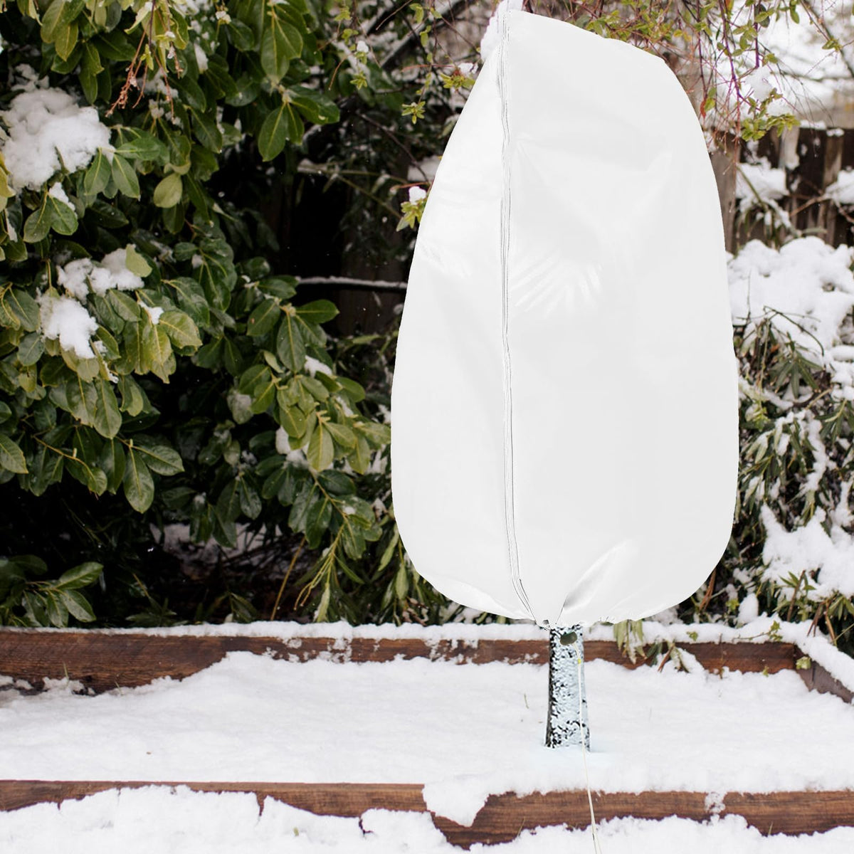 Homimp Plant Covers Freeze Protection, 8 Pack Frost Covers with Zipper Drawstring (31.5" x 47.3") Plant Protection Cover Bags for Outdoor Winter Frost Cold Weather Shrubs Trees Jacket Covers(White)