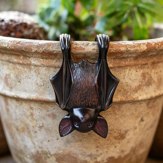 JARPSIRY Hanging Bat Statue Outdoor Halloween Decor, Resin Bat Flower Pot Hugger Figurine Planter Pot Ornaments for Home Garden Patio Lawn Yard