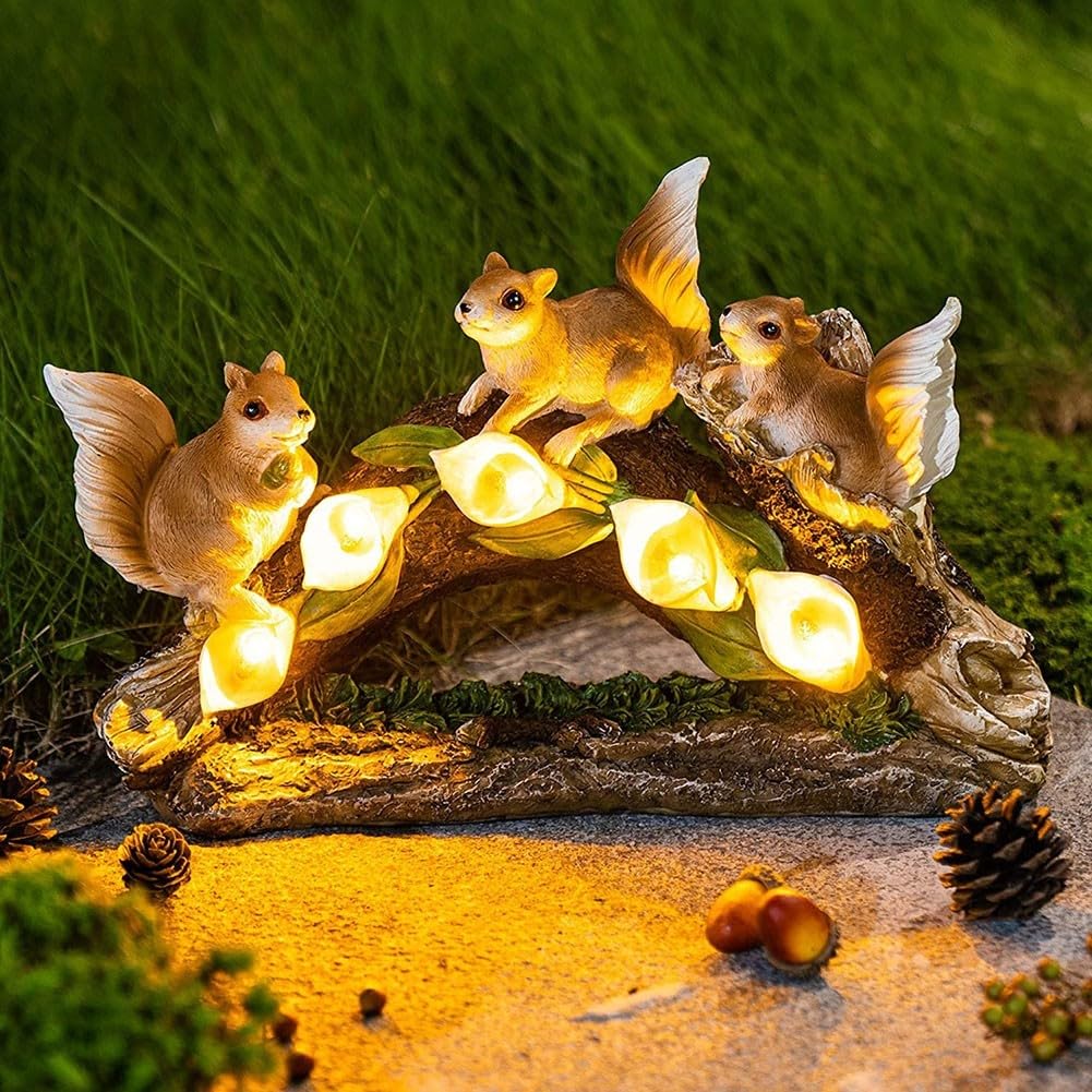 Outdoor Solar Squirrel Statue Resin Garden Decor Light Up Lawn Ornament Weatherproof Yard Art for Backyard Pathway Patio Night Glow(Three squirrels)