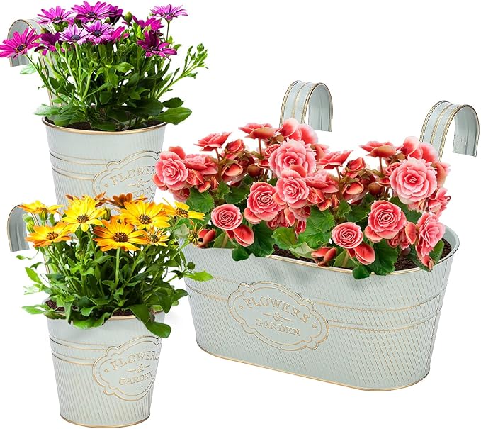 PerGar Vintage Metal Iron Wall Hanging Flower Pots, Rustic Planter Bucket Herb Flower Plant Holder with Detachable Hooks & Drainage Hole for Railing Fence Balcony Deck Garden Home Decoration, Set of 3