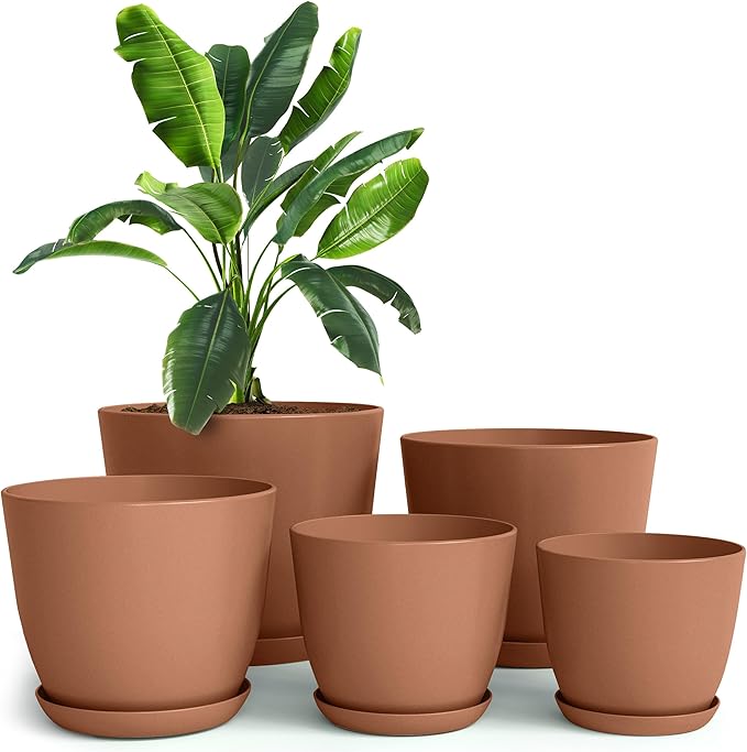 Utopia Home - Plastic Terracotta Pots with Drainage - 7/6.6/6/5.3/4.8 Inches Flower Pots for Indoor Planter - Pack of 5 Plastic Planters, Cactus, Succulents Pot