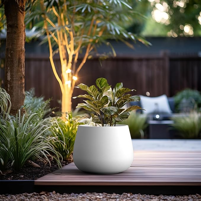 Kante Curva Series Planter, 14.8 Inch Round Concrete Garden Pot with Draiange Hole and Rubber Plug, Suitable for Indoor Plants, Home, Garden, Patio, White