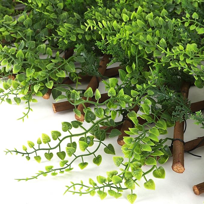 3rd Street Inn™ Leaf Trellis - Bamboo Greenery Panel - Boxwood and Ivy Privacy Fence Substitute - DIY Flexible Fencing (1, Juniper)