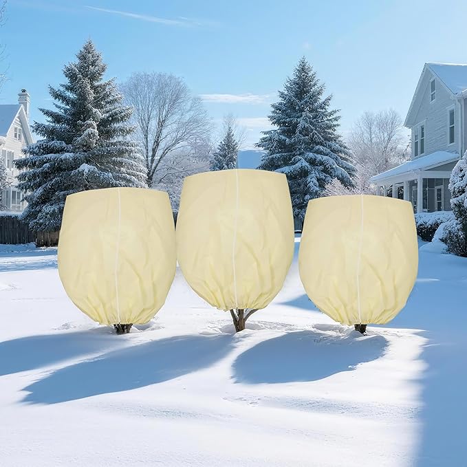 DINGBAI Plant Cover, Plant Protector, 4 Pack 39.3 * 31.8 inch Winter Frost Fabric Blanket, Two-Way with Drawstring for Outdoor Plants, Protects Against Cold Frost and Wind Damage.