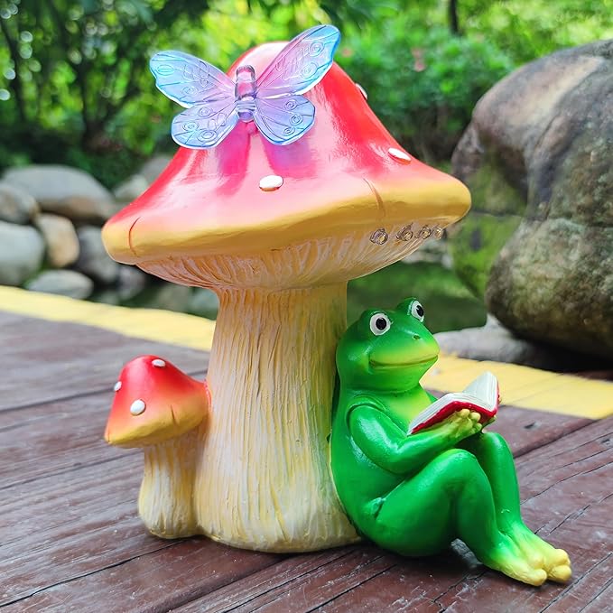 Solar Frog Mushroom Garden Statues,Statuettes of Resin Frog Mushroom Reading a Book Figurine with LED Solar Lights, Lawn Decor Outdoor Statue for Patio,Balcony,Yard,Lawn Ornament