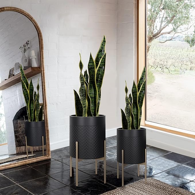 Oakrain Planters for Indoor Plants, Set of 2 Mid Century Modern Planter with Stand, Decorative Metal Planter Pots for Living Room, Office, Garden or Balcony, Black, 10"&12"