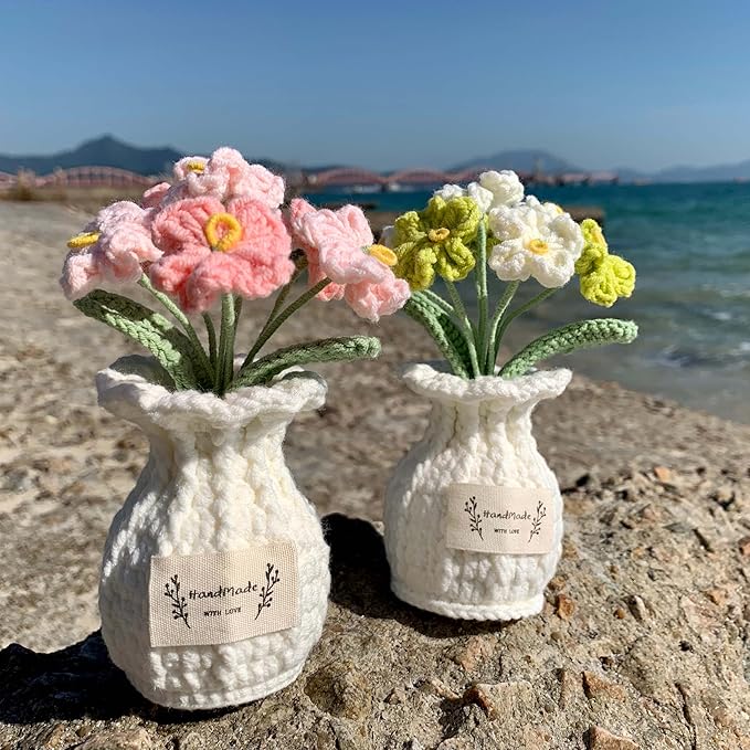 YOOJEE Forget-me-not Crochet Flower Potted Plant Pink - Handmade Desk Decor Valentines Day Gifts for Her Girlfriend Wife Mom Friends Sister Graduation Birthday Wedding Anniversary Home Decoration